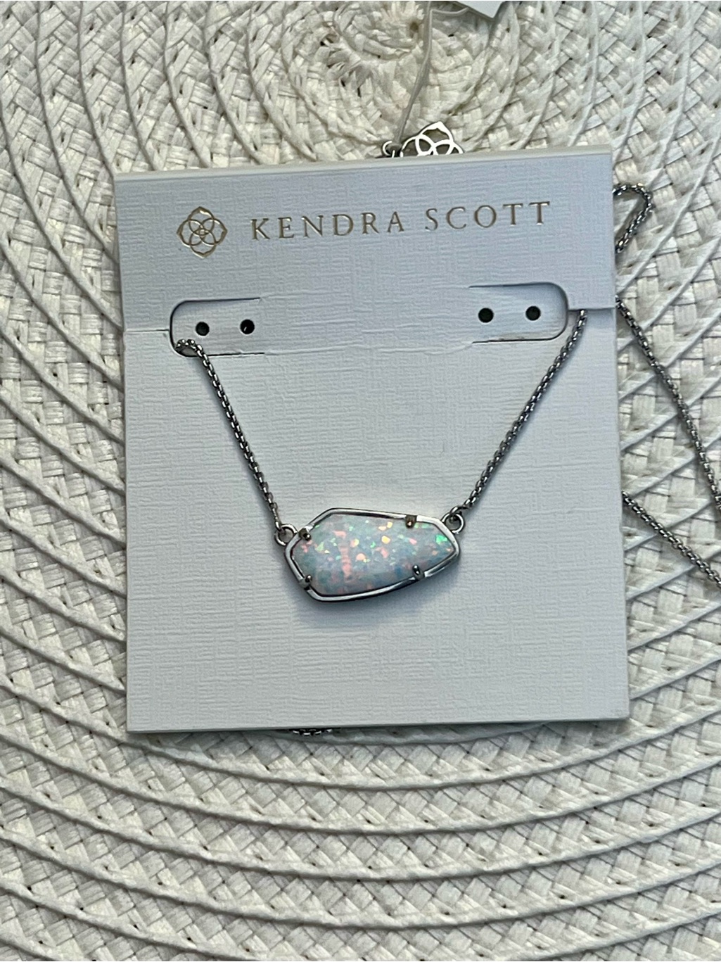 Nwt Kendra Scott Rare Cami White Opal Necklace Long Retired & Pristine!